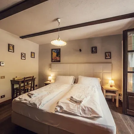 Albergo Locanda Mistral Acceglio Exterior foto